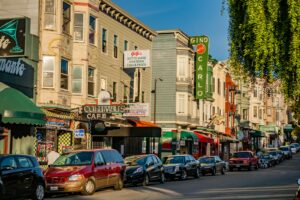 Little Italy in San Francisco ist ein charmantes Viertel, das für seine reiche italienische Kultur und köstliche Küche bekannt ist.