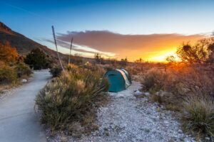 Texas bietet eine Vielzahl von Campingmöglichkeiten in verschiedenen Umgebungen.