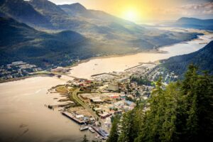 Juneau ist die Hauptstadt des US-Bundesstaates Alaska und liegt an der Panhandle-Küste.