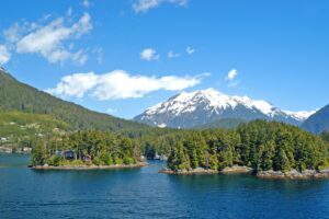 Sitka ist eine historisch und kulturell bedeutende Stadt, gelegen auf Baranof Island und Teil der Alexander Archipelago.