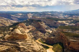 Das Dinosaur National Monument ist ein bedeutendes Schutzgebiet für Dinosaurierfossilien im Westen der USA.