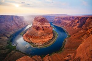 Der Grand-Canyon-Nationalpark ist ein bedeutender Nationalpark in den Vereinigten Staaten von Amerika.