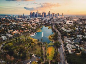 Los Angeles ist definitiv ein Top-Reiseziel und zieht jährlich Millionen von Touristen aus der ganzen Welt an.