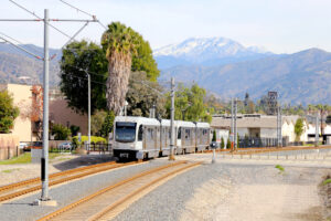 Los Angeles Metro Gold Line – Ankunft an der Azusa Downtown Station