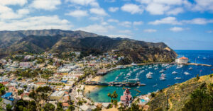 Blick auf Avalon Harbor auf Catalina Island vor der Küste von Kalifornien