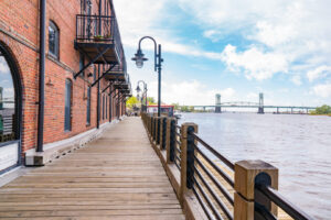 Riverwalk am Cape Fear River in Wilmington, North Carolina